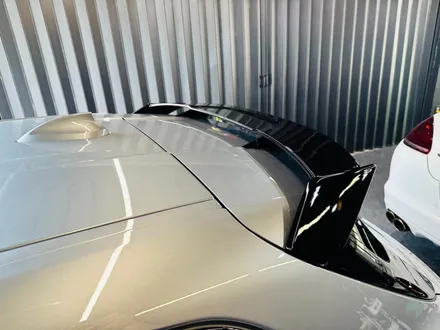 BMW F40 1시리즈 120i 퍼포먼스 스포일러 설치.