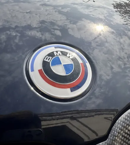 BMW 50주년 엠블럼 교체 패키지 순정부품.