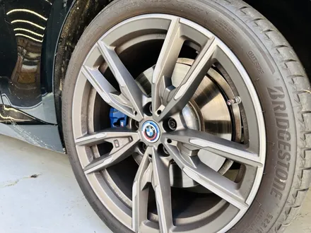 BMW 50주년 엠블럼 교체 순정부품.
