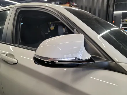 BMW F20 1시리즈 M타입 사이드미러 전체 교체. BMW만의 매력을 어필하는 시공.