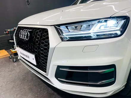 아우디 Q7 RS타입 프론트 그릴. 변화를 고민할 때, RS 그릴.