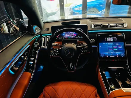 벤츠 W223 S클래스 액티브엠비언트 옵션 튜닝 S580. 눈을 뗄 수 없는 액티브엠비언트.