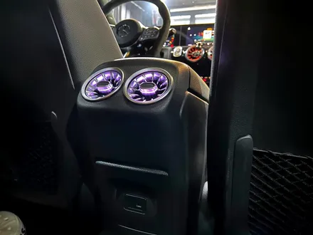 벤츠 C118 CLA45AMG 2열 후석 송풍구 설치 엠비언트 추가작업. 후석 송풍구 설치에 엠비언트까지.