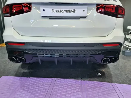 벤츠 GLB 45AMG 타입 디퓨저 설치하기.