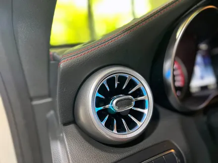 벤츠 W205 C63 AMG 송풍구 엠비언트 시공.
