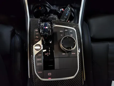 BMW G20 3시리즈 LCI 토글 기어봉 -> 크리스탈 기어봉 변경 교체 작업.