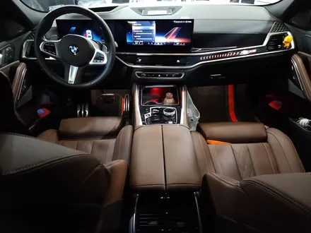 BMW X6 엠비언트 스피커 확장 + 카본 파츠 스포일러 미러 도어.