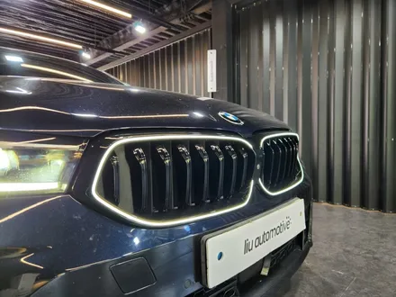 BMW 6GT 아이코닉글로우 그릴 + M1M2버튼 + M트랙 계기판 + 크리스탈 기어노브.
