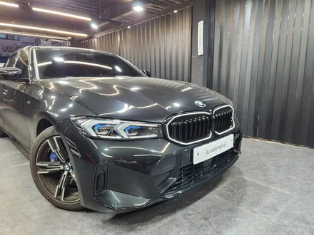 BMW 그릴 교체 G20 3시리즈 아이코닉 글로우.