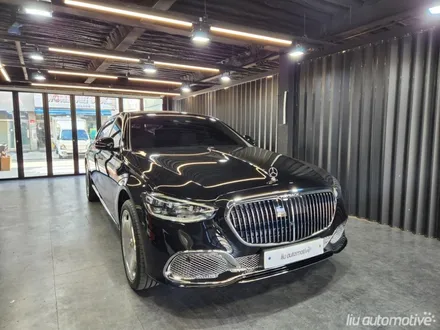 벤츠 S클래스 마이바흐 순정 부품 VIP 테이블 + 2열 후석 4D부메스터 + 마이바흐 도어라이트 + S680 크롬망 교체.