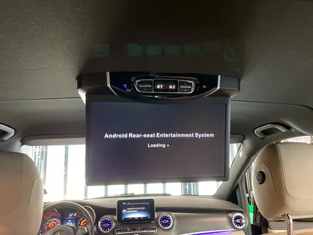 벤츠 W447 V클래스 V250d V300d 매트릭스 폴딩 모니터. 15.6인치로 시원한 크기, 접이식으로 깔끔하게.
