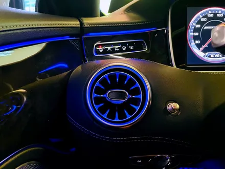 벤츠 W222 S63 AMG 송풍구 터빈 엠비언트. 엠비언트 송풍구로 인테리어 드레스업.