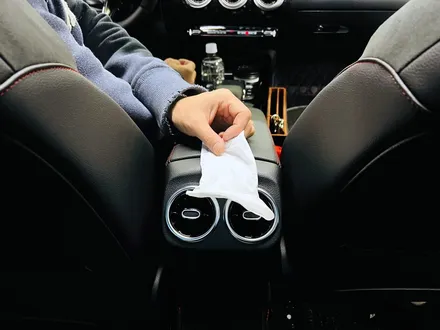 벤츠 CLA45S AMG 2열 후석 송풍구 인스톨. 송풍구 없는 후석에 꼭 필요한 시공.