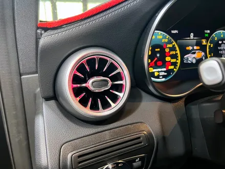벤츠 GLC 63AMG 엠비언트 풀패키지.