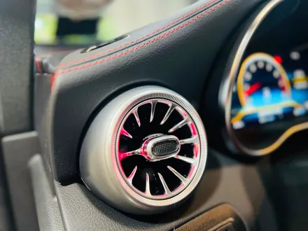 벤츠 GLC 43AMG 엠비언트 풀패키지 (송풍구+트위터 외).