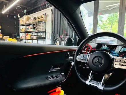 벤츠 W177 A45 AMG 순정 엠비언트 확장 시공 작업.