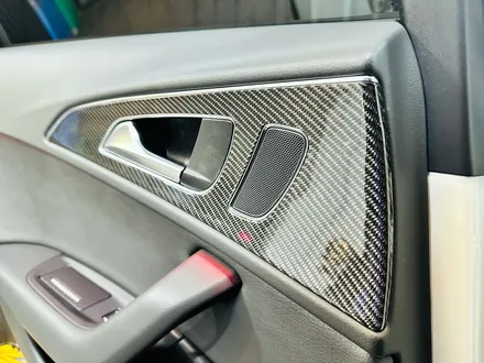 아우디 A6 C8 실내 카본 인테리어 트림 교체.