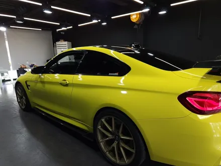BMW M4 랩핑 - 오렌지 컬러