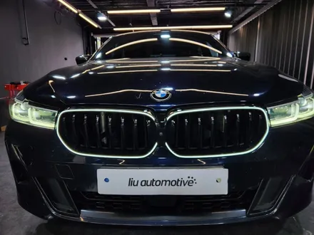 BMW 6GT 아이코닉글로우 그릴 + M1M2버튼 + M트랙 계기판 + 크리스탈 기어노브.