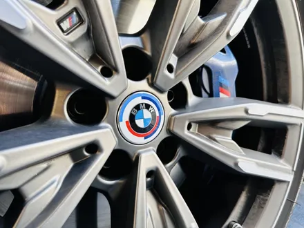 BMW 50주년 엠블럼 교체 순정부품.