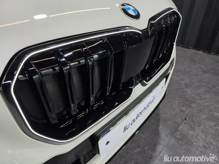 BMW X1 U11 아이코닉글로우 프론트 그릴 옵션 설치
