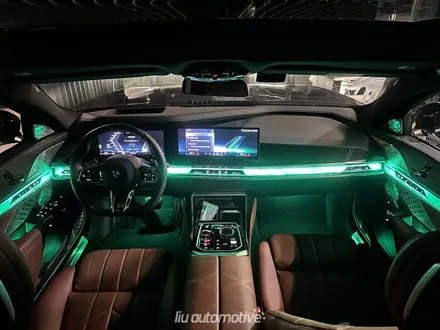BMW 7시리즈 i7 스카이라운지 엠비언트 인테리어 패키지. / 서울 서초