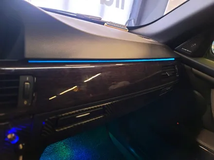 BMW E93 M3 리츠 스마트 엠비언트. 변화가 필요한 차에 필수 시공.