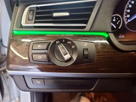 BMW F02 7시리즈 리츠 스마트 엠비언트. 모두가 탐내는 차에도 필수, 엠비언트.