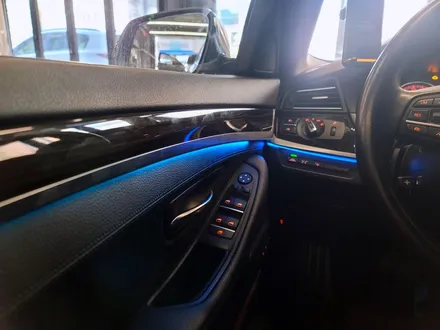 BMW F10 5시리즈 리츠 스마트 엠비언트 패키지. 이제는 필수, 실내 엠비언트.