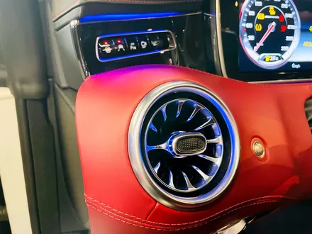 벤츠 W222 S63 AMG 터빈 송풍구 벤츠 W222 S63 AMG 카브리올레 엠비언트 패키지 전후석 송풍구 모두에 엠비언트 더하기.