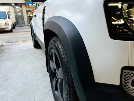 랜드로버 디펜더110 오버휀다 휠하우스. 디펜더의 튜닝 포인트 추천.