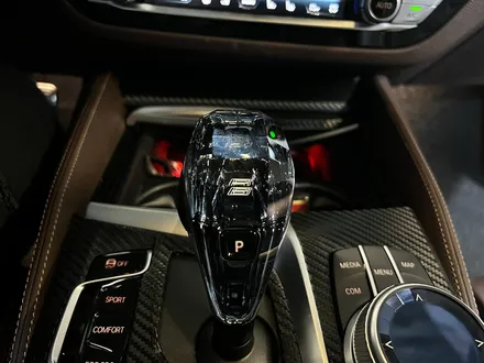 BMW 6GT 크리스탈 기어봉 교체.