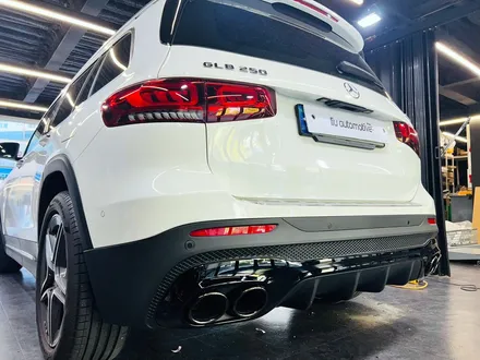 벤츠 GLB AMG 디퓨저 머플러팁 교체 시공.
