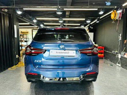 BMW iX3 블랙팩 프론트립 + 스포일러.