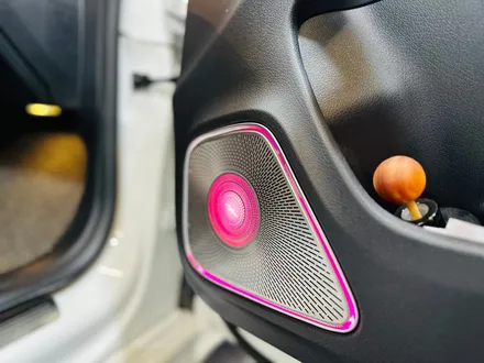 벤츠 C118 CLA 도어 미드레인지 엠비언트 연동 작업.