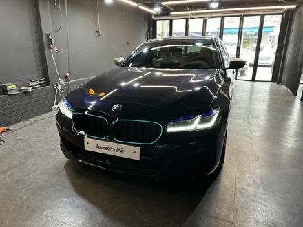 BMW G30 5시리즈 아이코닉 글로우 LED 그릴 교체.