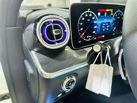 벤츠 W206 C클래스 엠비언트 순정라인 확장 + 송풍구 패키지.