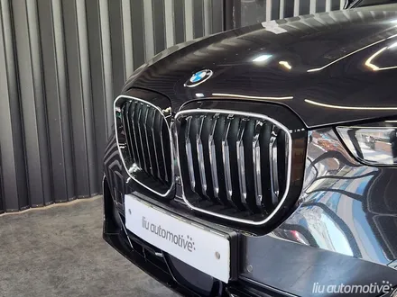 BMW G05 X5 LCI 실내 카본 인테리어 + 아이코닉글로우 그릴.