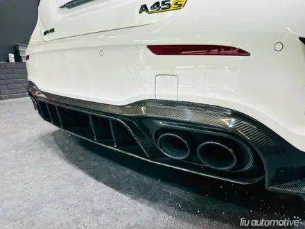 A45 AMG 파텍 PAHTECKZ 카본 디퓨저 드레스업 파츠 설치.