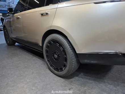 레인지로버 L460 블랙 커스텀 휠 교체.