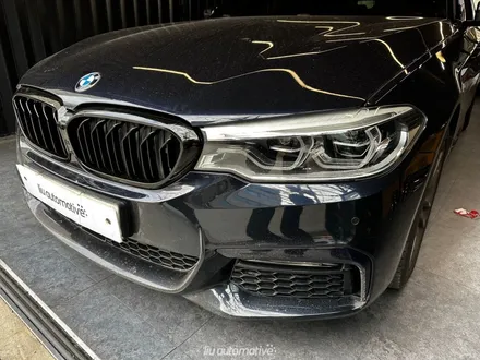 BMW 5시리즈 크롬딜리트 블랙팩 + 파츠 교체 + 크리스탈 기어노브 세트.
