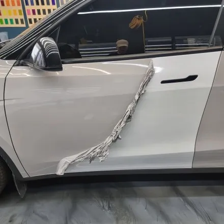 [신원랩핑] 테슬라 모델Y 오토벨벳 미드나잇 그린 전체랩핑 / 고양시 덕양구 신원동