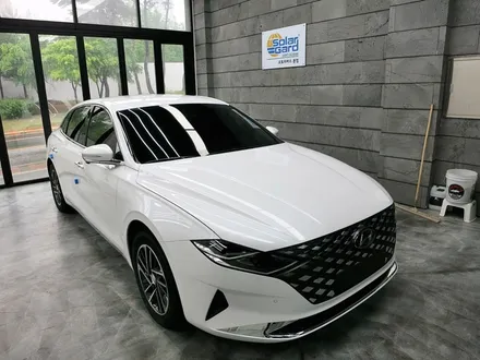 수원광교썬팅) 2020그랜저 솔라가드 노블레스 차콜 가성비 썬팅