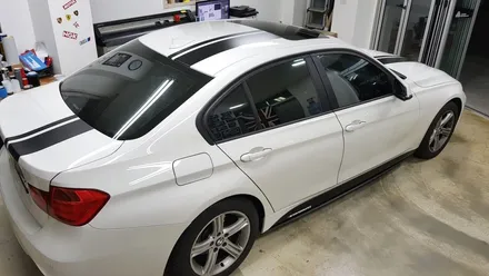 BMW F30 320D M퍼포먼스라인데칼+M퍼포먼스사이드데칼[수원랩핑+동탄랩핑+진팩토리+F30사이드데칼+M퍼포먼스데칼+BMW데칼] / 화성 동탄
