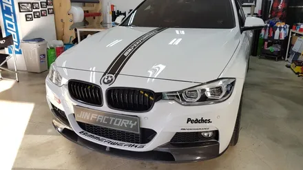 BMW F30 3시리즈 본넷포인트데칼[#화성랩핑#동탄랩핑#수원랩핑#진팩토리#F30데칼#BMW본넷데칼#BMW포인트데칼#3시리즈데칼] / 화성 동탄