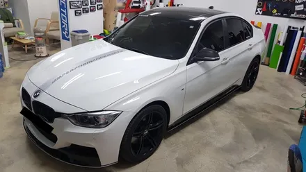 BMW F30 328i 본넷 라인데칼[수원랩핑+동탄랩핑+진팩토리+BMW 3시리즈+F30데칼+F30라인데칼+BMW본넷데칼+F30포인트랩핑] / 화성 동탄