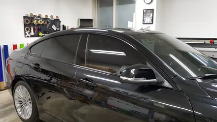 BMW 4시리즈 그란쿠페 크롬몰딩 랩핑[수원랩핑+동탄랩핑+진팩토리+화성랩핑+4시리즈 크롬몰딩+BMW크롬죽이기+BMW크롬랩핑+크롬삭제+크롬죽이기] / 화성 동탄