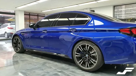 BMW F90 M5 그릴랩핑+사이드데칼[#화성랩핑#동탄랩핑#수원랩핑#오산랩핑#진팩토리#BMW M5#M5그릴랩핑#M5사이드데칼#퍼포먼스데칼] / 화성 남여울