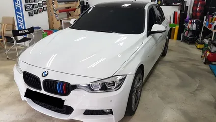 BMW F30 3시리즈 루프스킨+그릴랩핑[수원랩핑+동탄랩핑+진팩토리+F30루프스킨+F30그릴랩핑+BMW루프스킨+BMW그릴랩핑] / 화성 동탄
