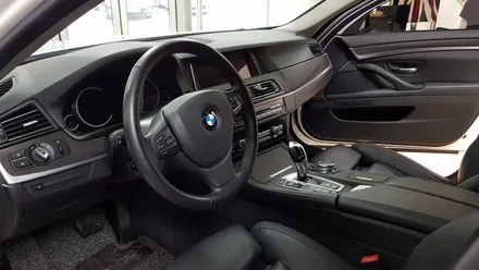 BMW F10 5시리즈 실내랩핑[#화성랩핑#동탄랩핑#수원랩핑#진팩토리#BMW실내랩핑#매트릭스실내랩핑#F10실내랩핑#5시리즈실내랩핑] / 화성 동탄